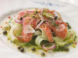 salade_saumon-marine-agrumes-concombres.jpg